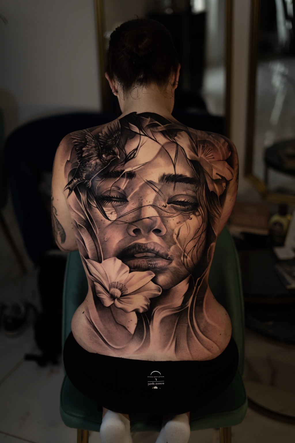 Backpiece feminino em black and grey